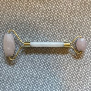 Rose Quartz Facial Roller